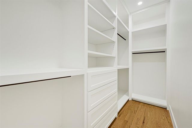 5619 Val Verde Street, Houston, TX 77057