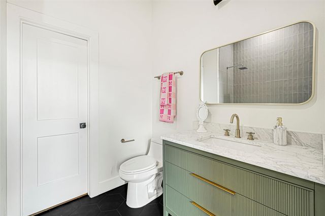 5619 Val Verde Street, Houston, TX 77057