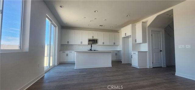 17426 Whiskey Mountain, Hesperia, CA 92345