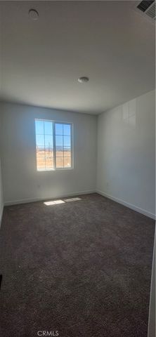 17426 Whiskey Mountain, Hesperia, CA 92345