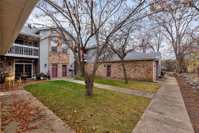 180 W Oak Leaf DRIVE, Oak Creek, WI 53154