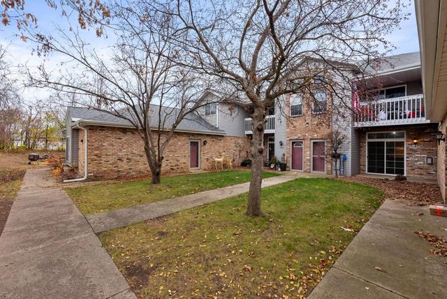 180 W Oak Leaf DRIVE, Oak Creek, WI 53154