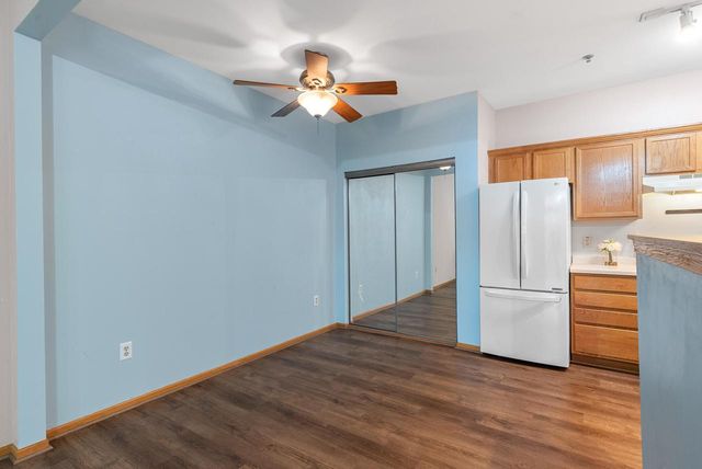 180 W Oak Leaf DRIVE, Oak Creek, WI 53154