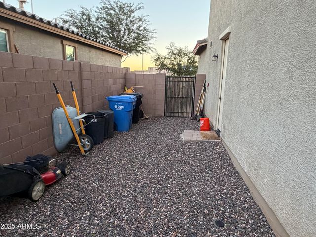 5438 W COUNTRY GARDEN Lane, Laveen, AZ 85339