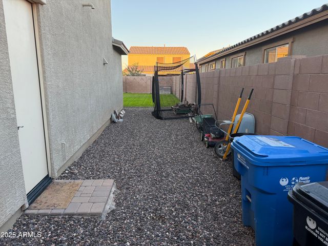 5438 W COUNTRY GARDEN Lane, Laveen, AZ 85339