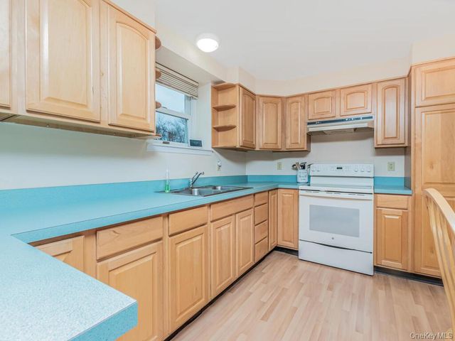 70 Breckenridge Road, Mahopac, NY 10541