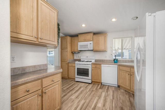 200 N El Camino Real SPC 357, Oceanside, CA 92058
