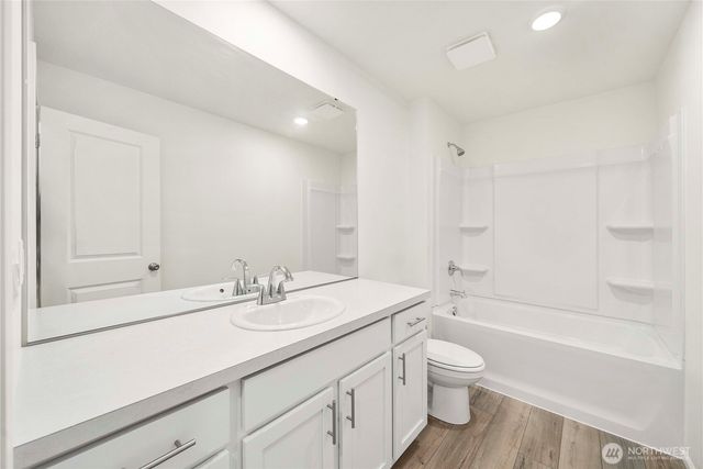 1379 Salzer Creek Drive, Centralia, WA 98531