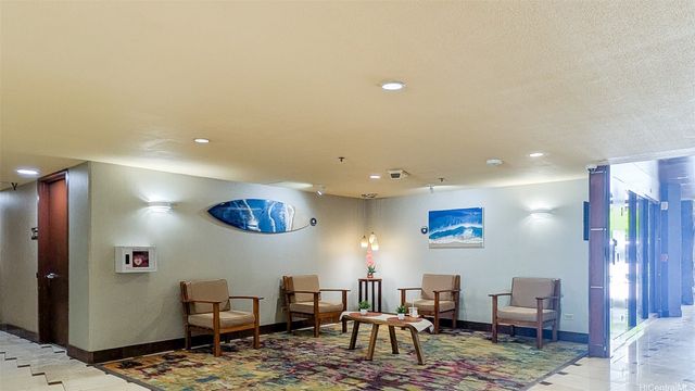 364 Seaside Avenue 508, Honolulu, HI 96815