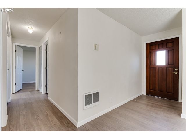 3503 OREGON Ave, Springfield, OR 97478