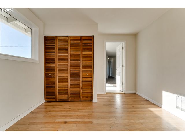 3503 OREGON Ave, Springfield, OR 97478