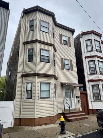 855 Saratoga Street 3, Boston, MA 02151