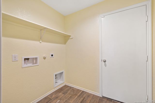 837 MARGAY LOOP, Seguin, TX 78155