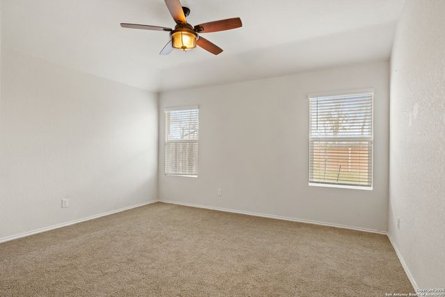 837 MARGAY LOOP, Seguin, TX 78155