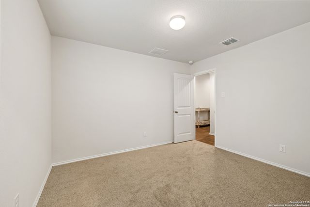 837 MARGAY LOOP, Seguin, TX 78155