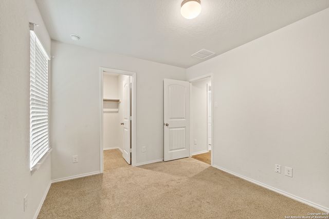 837 MARGAY LOOP, Seguin, TX 78155