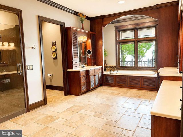 24730 HALF PONE POINT RD, Hollywood, MD 20636