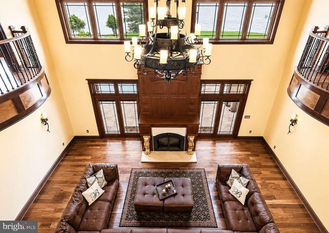 24730 HALF PONE POINT RD, Hollywood, MD 20636