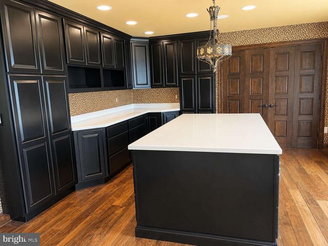 24730 HALF PONE POINT RD, Hollywood, MD 20636