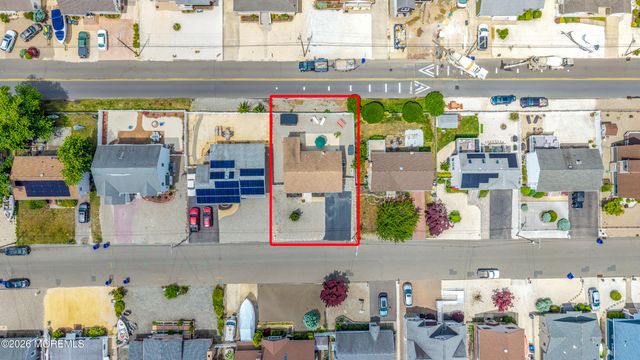 3428 Bergen Avenue, Toms River, NJ 08753