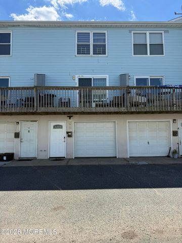 15 Beachway Avenue 10, Keansburg, NJ 07734