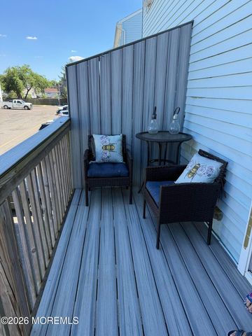 15 Beachway Avenue 10, Keansburg, NJ 07734
