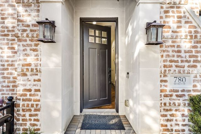 780 Sid Rich Drive, Irving, TX 75039