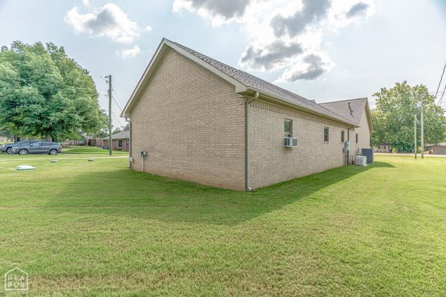 5306 Johnwood Drive, Jonesboro, AR 72404