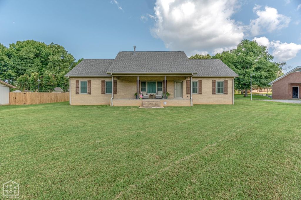 5306 Johnwood Drive, Jonesboro, AR 72404