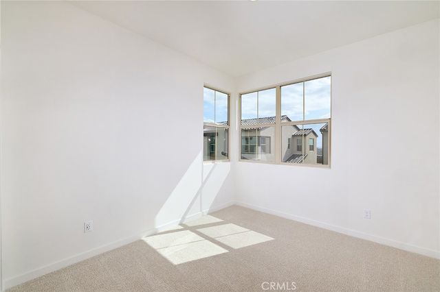 15870 Blue Copper Way, Fontana, CA 92336