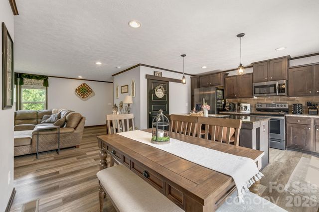 256 Phillips Valley Road, Mars Hill, NC 28754