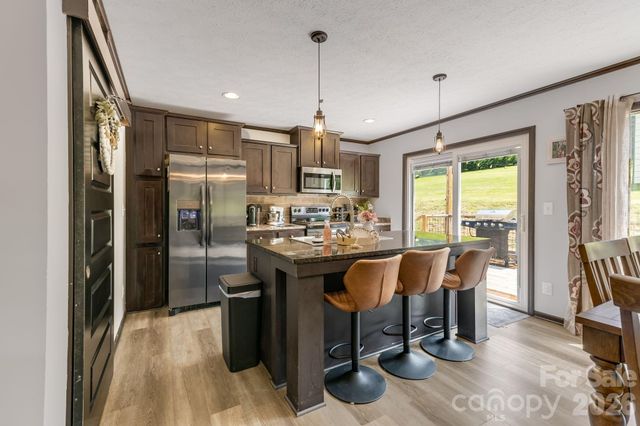 256 Phillips Valley Road, Mars Hill, NC 28754