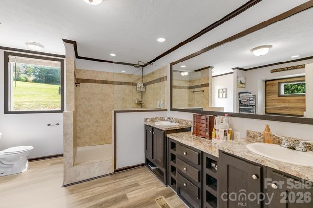 256 Phillips Valley Road, Mars Hill, NC 28754