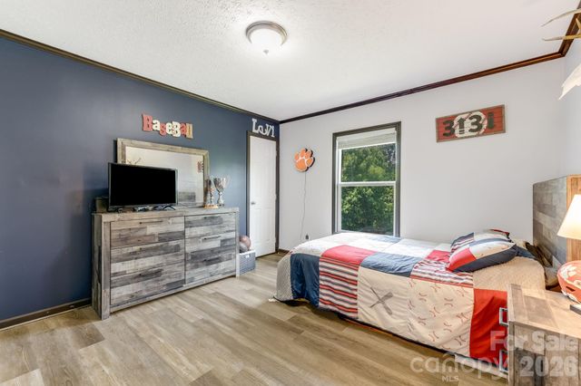 256 Phillips Valley Road, Mars Hill, NC 28754