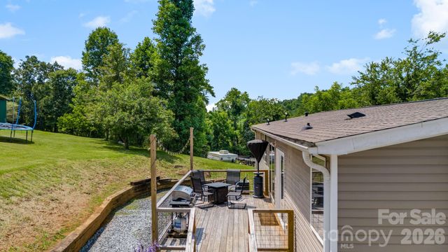 256 Phillips Valley Road, Mars Hill, NC 28754