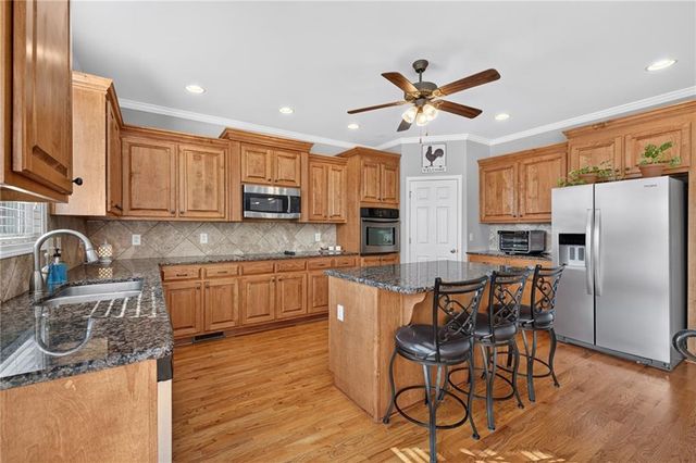 291 Durham Drive, Hoschton, GA 30548