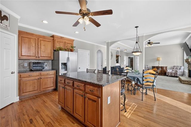 291 Durham Drive, Hoschton, GA 30548