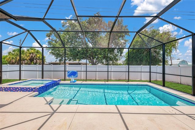 4327 MANFIELD DRIVE, Venice, FL 34293