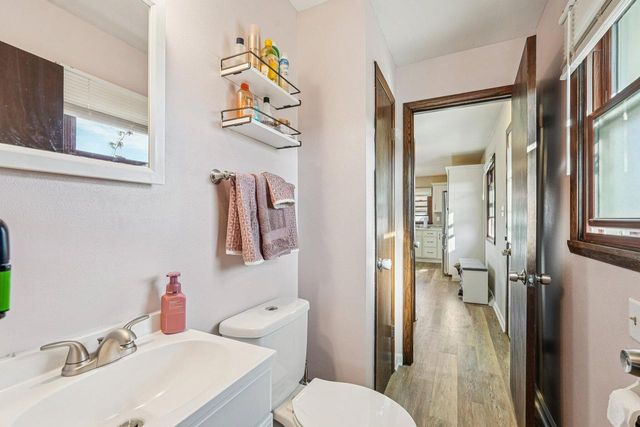 395 E OAK LANE, Oak Creek, WI 53154