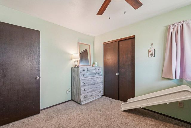 395 E OAK LANE, Oak Creek, WI 53154