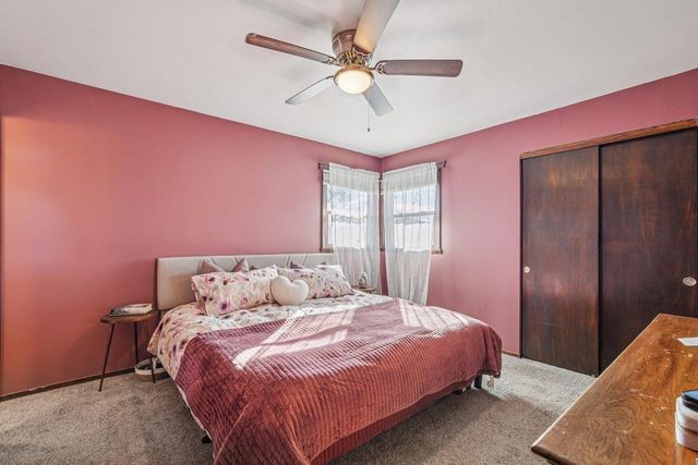 395 E OAK LANE, Oak Creek, WI 53154