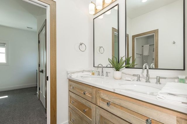 49 Ramble Along Road, Carlton Landing, OK 74432