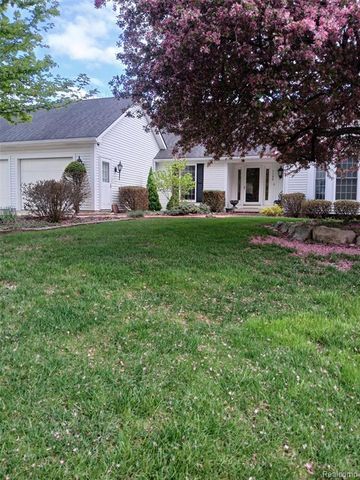 7190 E Maple Avenue, Grand Blanc, MI 48439