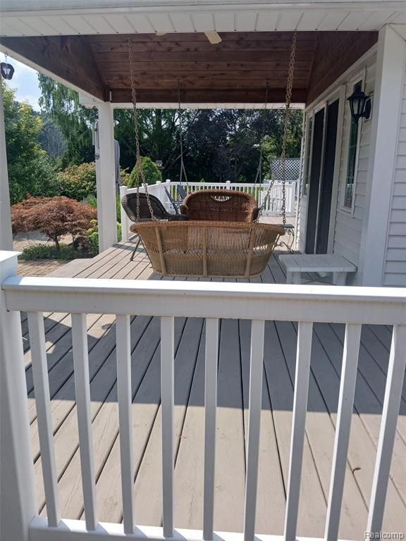 7190 E Maple Avenue, Grand Blanc, MI 48439