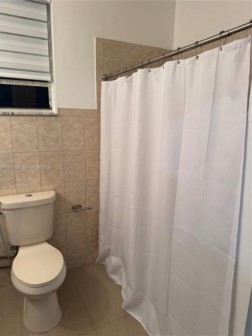 16200 SW 97th Ave effi, Miami, FL 33157