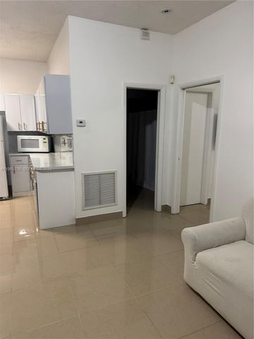 16200 SW 97th Ave effi, Miami, FL 33157