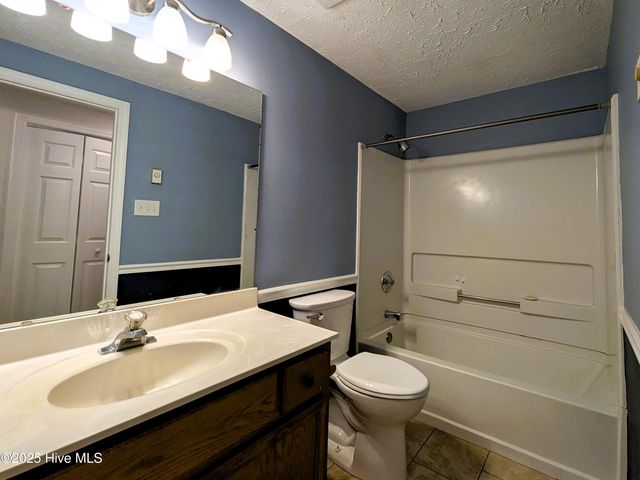 290 Diamondhead Drive S, Pinehurst, NC 28374