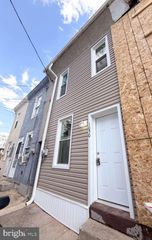 1050 CULVERT ST, Reading, PA 19602