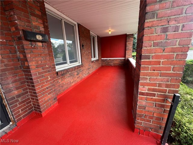 11413 Notre Dame Avenue, Cleveland, OH 44104