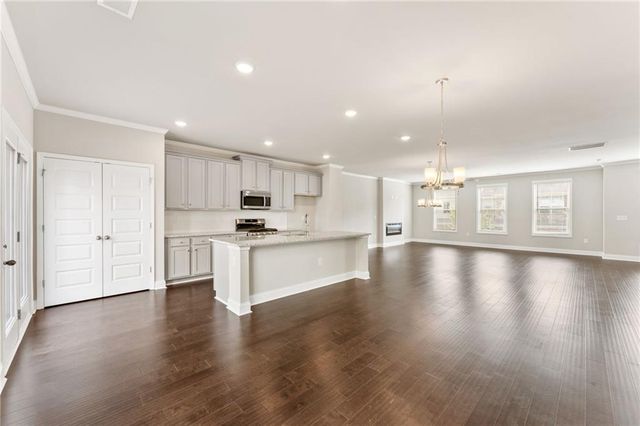 2020 Manor Pointe Drive 19, Cumming, GA 30041